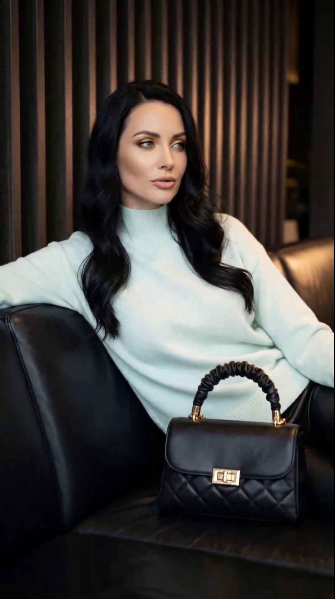 Model Endorsement Ad